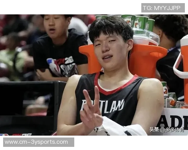 开拓者半场领先雄鹿12分格兰特表现出色杨瀚森未能登场